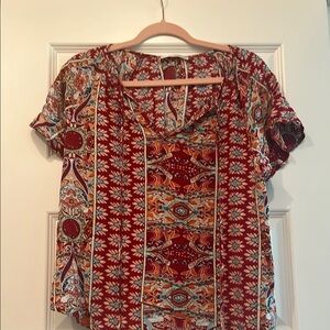 Red and Gold Graphic Short Sleeve Blouse